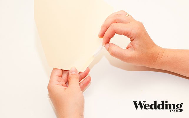 скрутить из бумаги кулёк