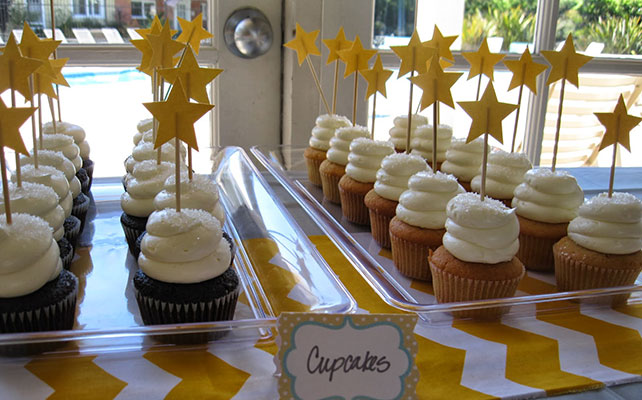 Как сделать украшения-звёздочки для капкейков