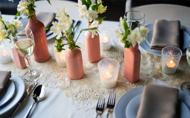 вазы из стеклянных бутылок