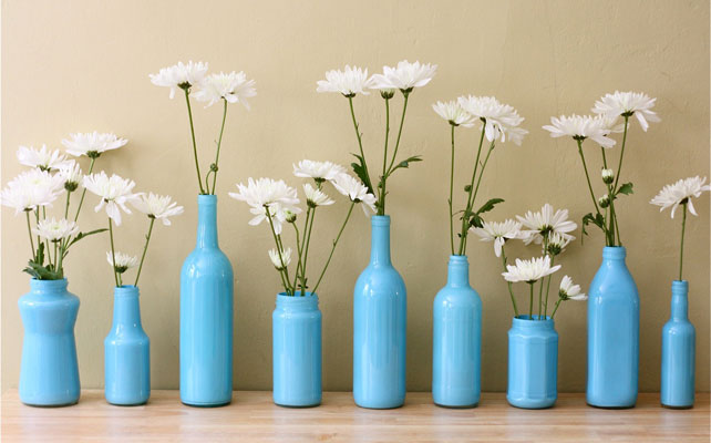 вазы из стеклянных бутылок