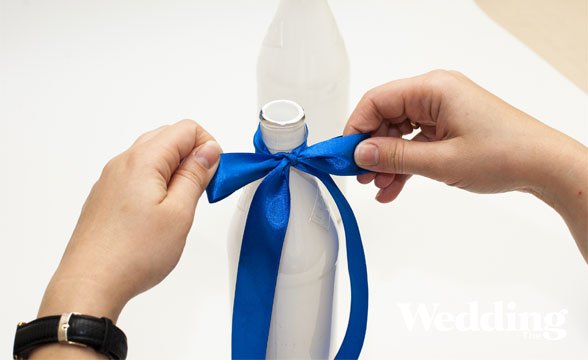 вазы из стеклянных бутылок