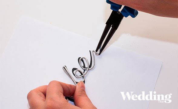 вешалка для свадебного платья