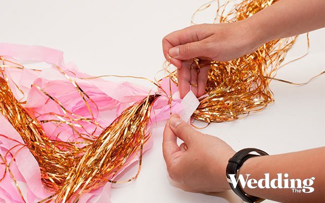 связать полоски бумаги и дождь