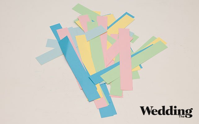 Украшение для зала за пару часов, гирлянда из бумажных полосок, нарезать полоски