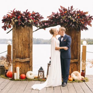 Осенняя свадьба Леши и Тани в стиле рустик у воды